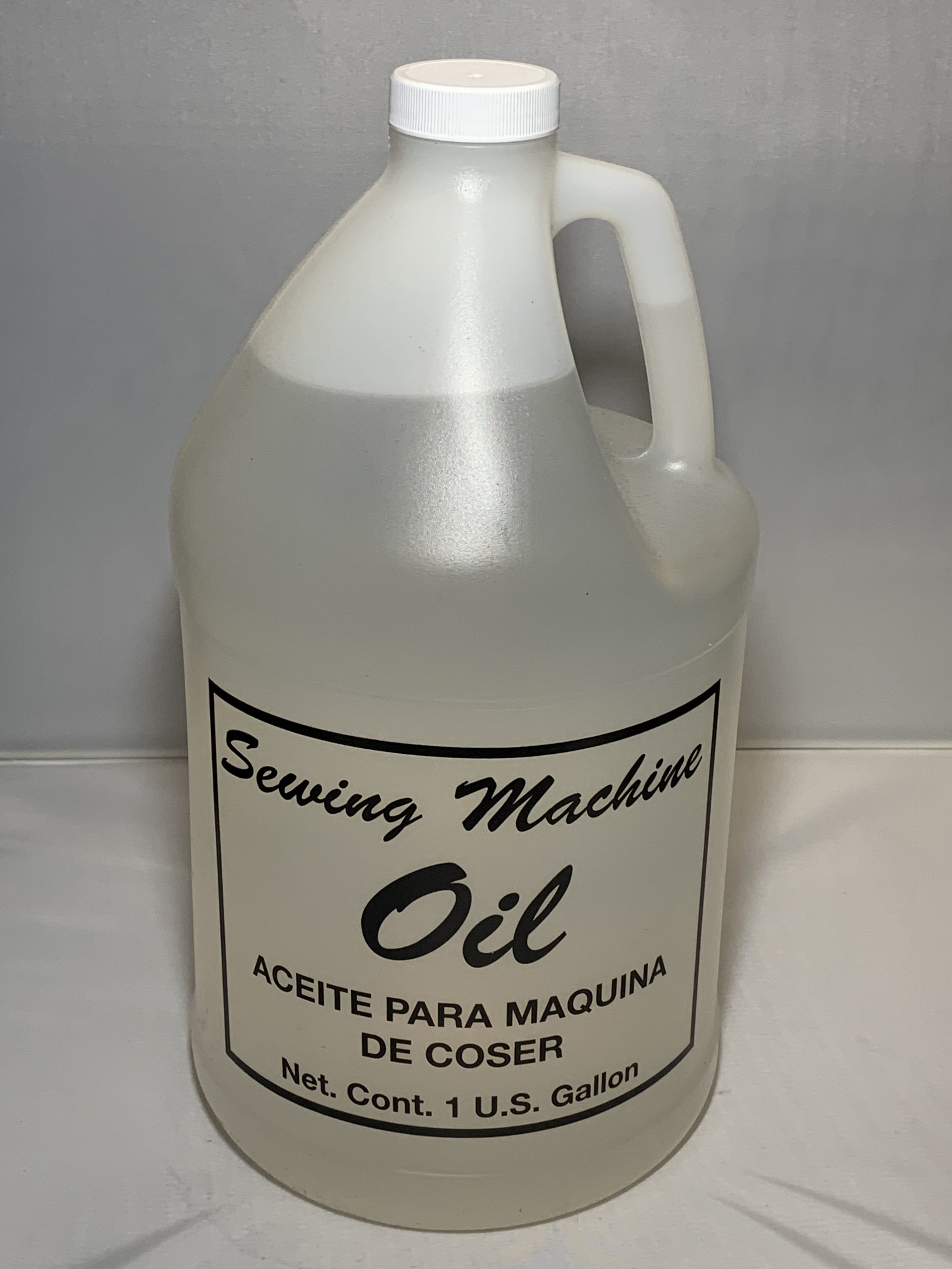Gallon of Sewing Machine Oil / Aceite para maquina de coser